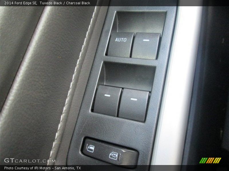 Tuxedo Black / Charcoal Black 2014 Ford Edge SE