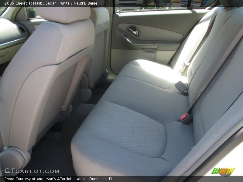 White / Neutral Beige 2005 Chevrolet Malibu Sedan