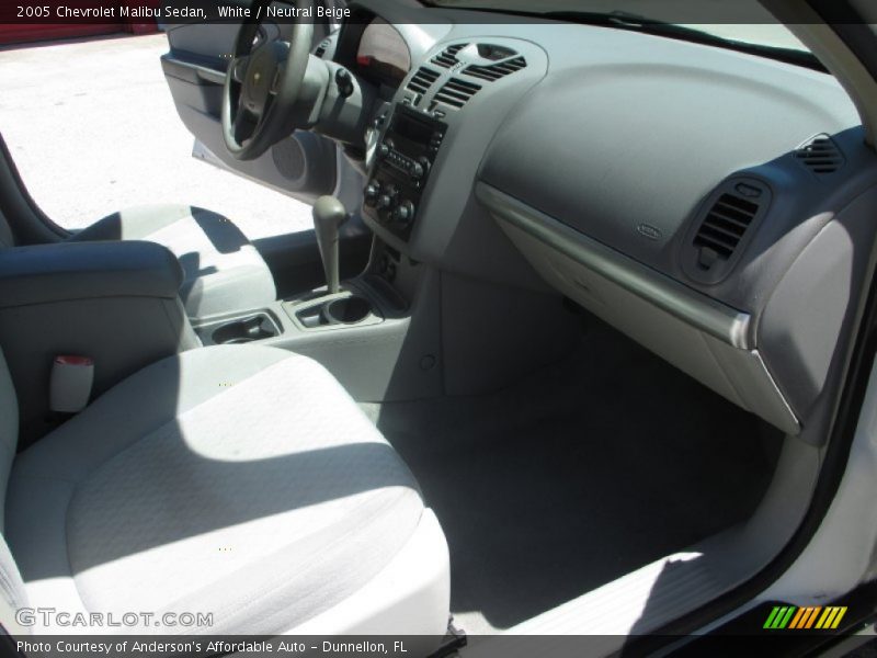 White / Neutral Beige 2005 Chevrolet Malibu Sedan