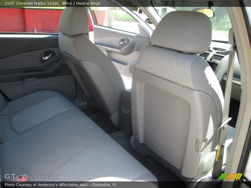 White / Neutral Beige 2005 Chevrolet Malibu Sedan