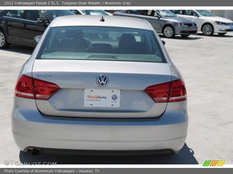 Tungsten Silver Metallic / Moonrock Gray 2012 Volkswagen Passat 2.5L S