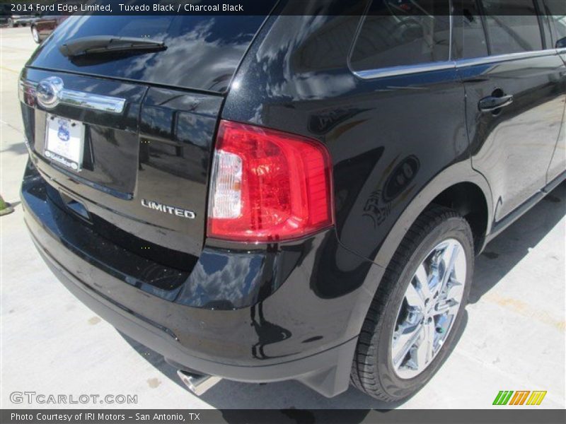 Tuxedo Black / Charcoal Black 2014 Ford Edge Limited