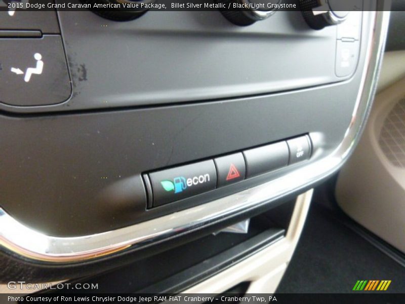 Billet Silver Metallic / Black/Light Graystone 2015 Dodge Grand Caravan American Value Package