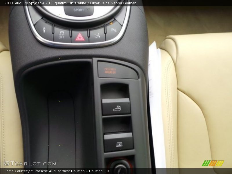 Ibis White / Luxor Beige Nappa Leather 2011 Audi R8 Spyder 4.2 FSI quattro