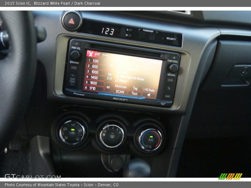 Blizzard White Pearl / Dark Charcoal 2015 Scion tC