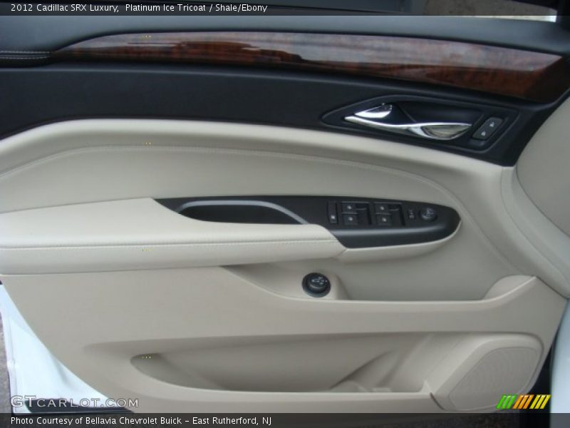 Platinum Ice Tricoat / Shale/Ebony 2012 Cadillac SRX Luxury