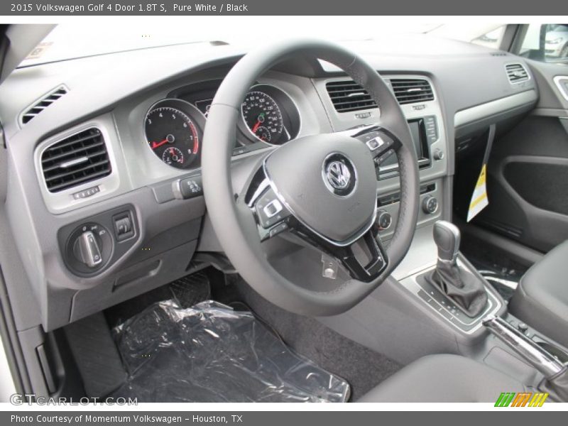 Pure White / Black 2015 Volkswagen Golf 4 Door 1.8T S