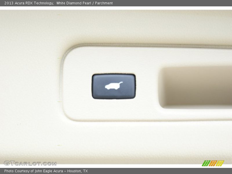 White Diamond Pearl / Parchment 2013 Acura RDX Technology