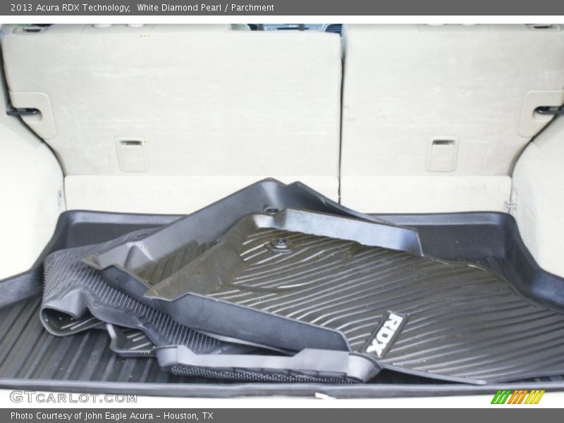 White Diamond Pearl / Parchment 2013 Acura RDX Technology