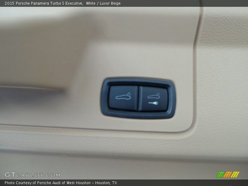 White / Luxor Beige 2015 Porsche Panamera Turbo S Executive