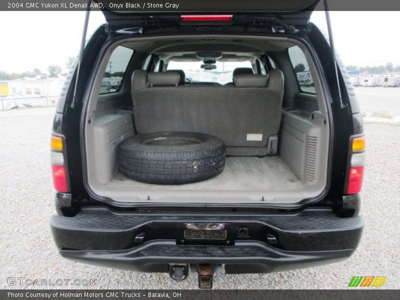Onyx Black / Stone Gray 2004 GMC Yukon XL Denali AWD