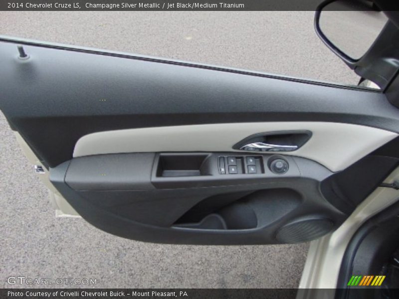 Champagne Silver Metallic / Jet Black/Medium Titanium 2014 Chevrolet Cruze LS