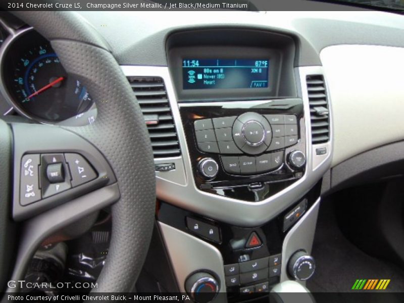 Champagne Silver Metallic / Jet Black/Medium Titanium 2014 Chevrolet Cruze LS