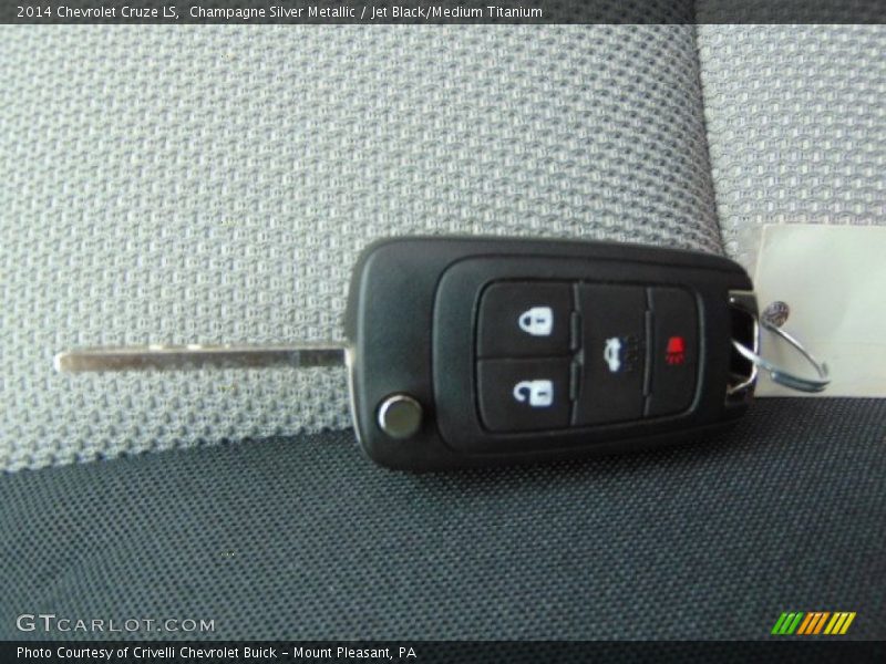 Champagne Silver Metallic / Jet Black/Medium Titanium 2014 Chevrolet Cruze LS
