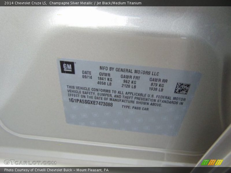 Champagne Silver Metallic / Jet Black/Medium Titanium 2014 Chevrolet Cruze LS