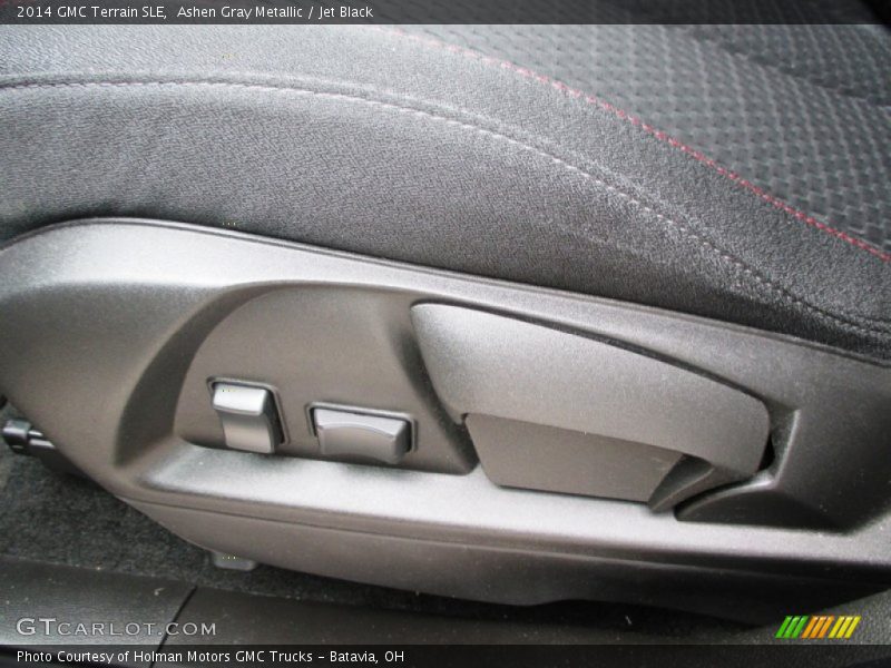 Ashen Gray Metallic / Jet Black 2014 GMC Terrain SLE