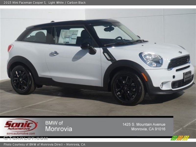Light White / Carbon Black 2015 Mini Paceman Cooper S