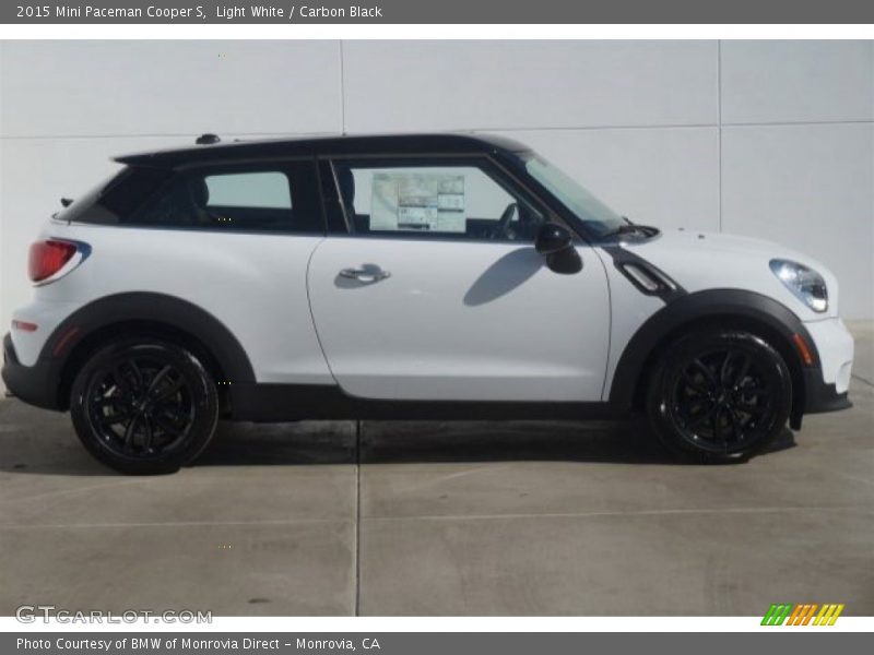 Light White / Carbon Black 2015 Mini Paceman Cooper S