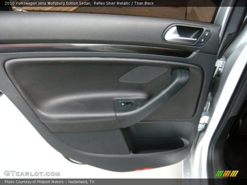 Reflex Silver Metallic / Titan Black 2010 Volkswagen Jetta Wolfsburg Edition Sedan