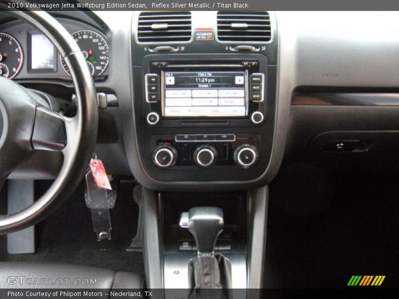 Reflex Silver Metallic / Titan Black 2010 Volkswagen Jetta Wolfsburg Edition Sedan
