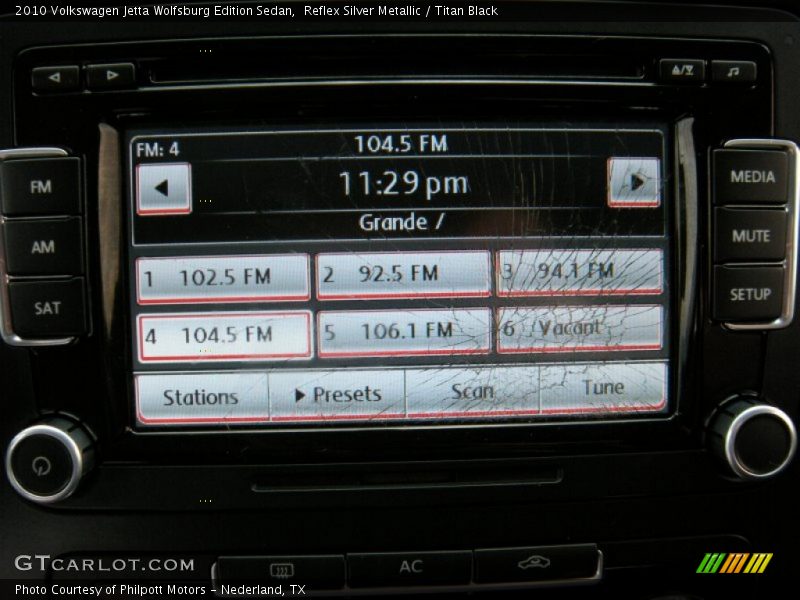 Reflex Silver Metallic / Titan Black 2010 Volkswagen Jetta Wolfsburg Edition Sedan