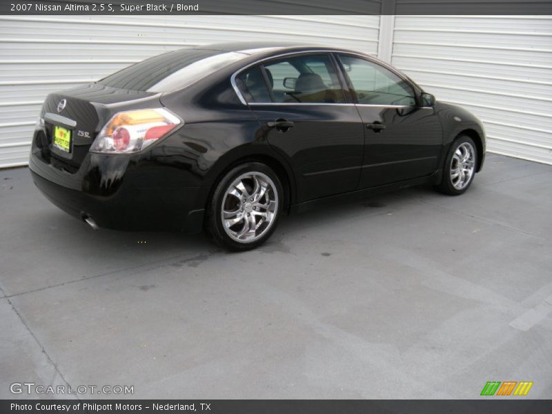 Super Black / Blond 2007 Nissan Altima 2.5 S