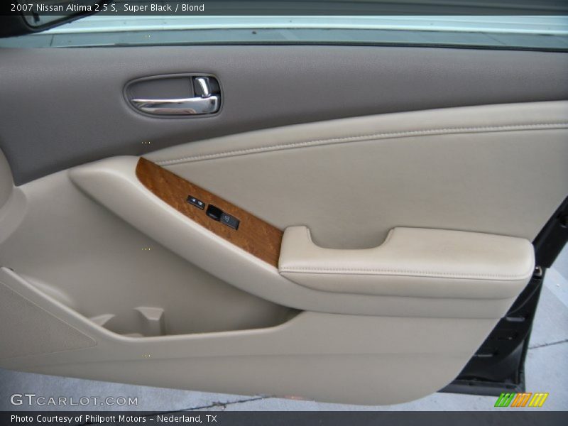 Super Black / Blond 2007 Nissan Altima 2.5 S