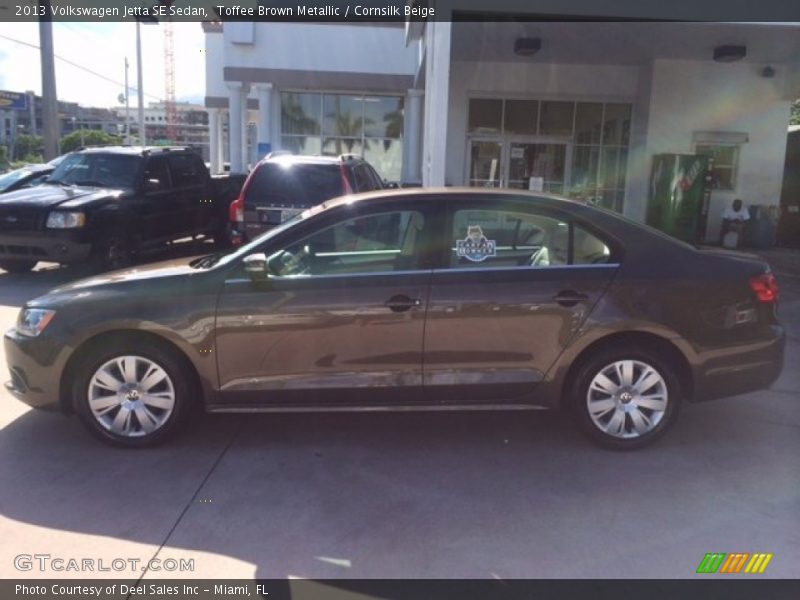 Toffee Brown Metallic / Cornsilk Beige 2013 Volkswagen Jetta SE Sedan