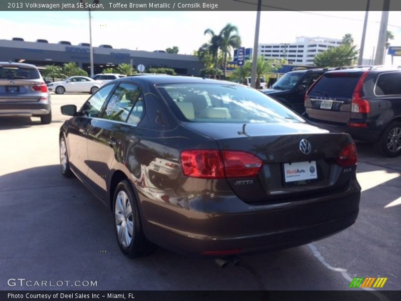 Toffee Brown Metallic / Cornsilk Beige 2013 Volkswagen Jetta SE Sedan