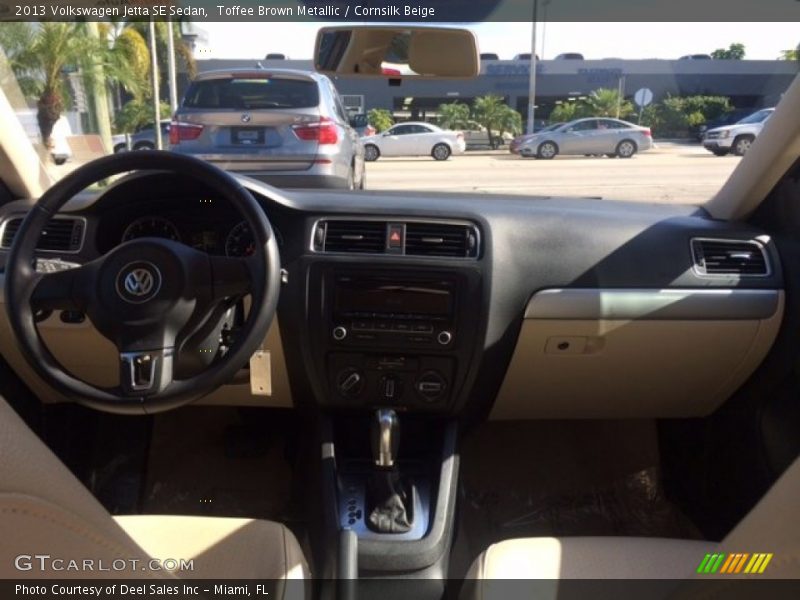 Toffee Brown Metallic / Cornsilk Beige 2013 Volkswagen Jetta SE Sedan