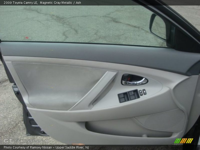 Magnetic Gray Metallic / Ash 2009 Toyota Camry LE