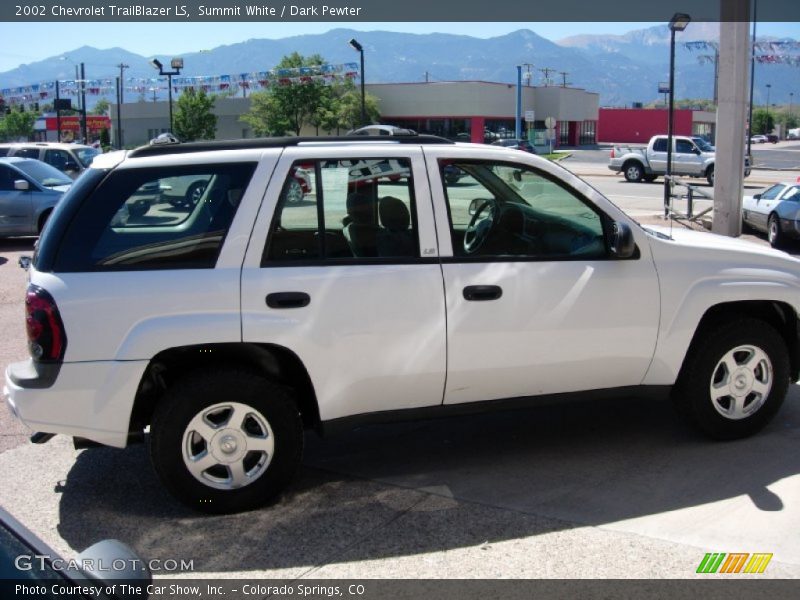 Summit White / Dark Pewter 2002 Chevrolet TrailBlazer LS