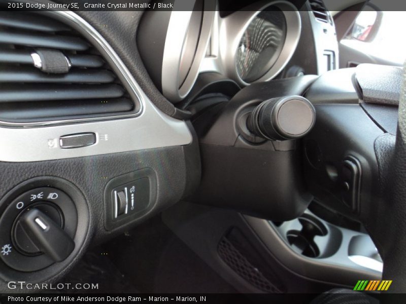 Granite Crystal Metallic / Black 2015 Dodge Journey SE