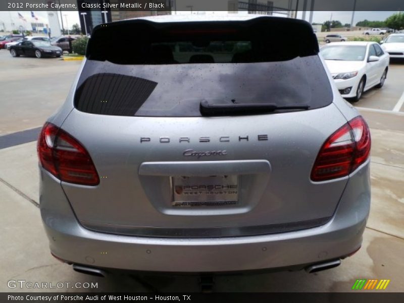 Classic Silver Metallic / Black 2012 Porsche Cayenne