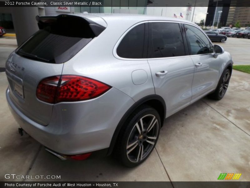Classic Silver Metallic / Black 2012 Porsche Cayenne