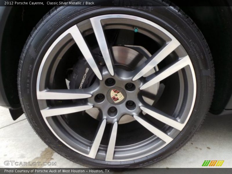 Classic Silver Metallic / Black 2012 Porsche Cayenne
