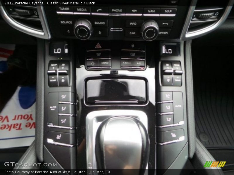 Classic Silver Metallic / Black 2012 Porsche Cayenne