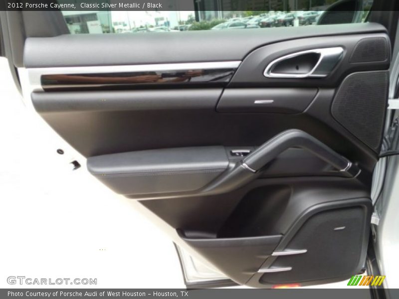 Classic Silver Metallic / Black 2012 Porsche Cayenne
