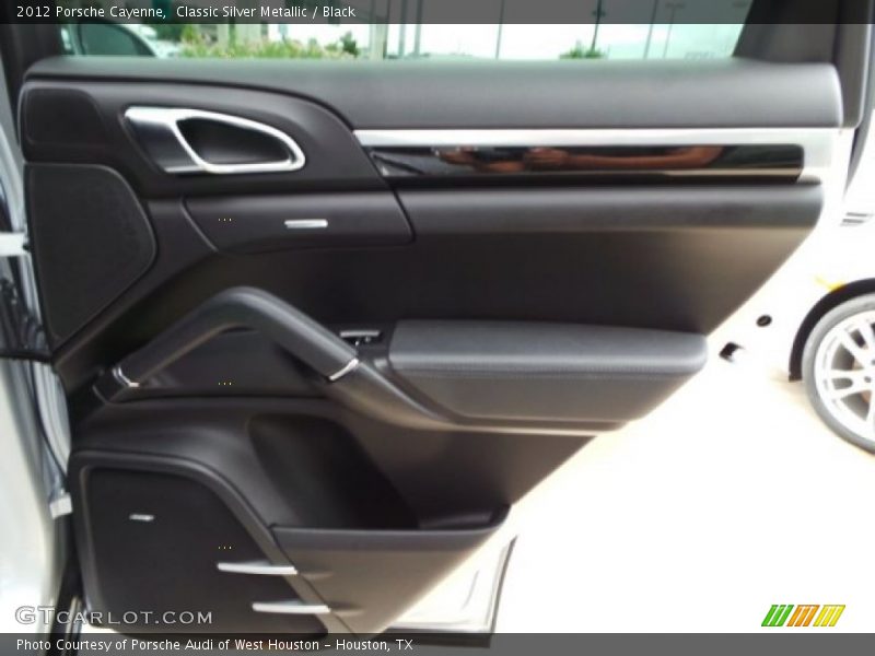Classic Silver Metallic / Black 2012 Porsche Cayenne