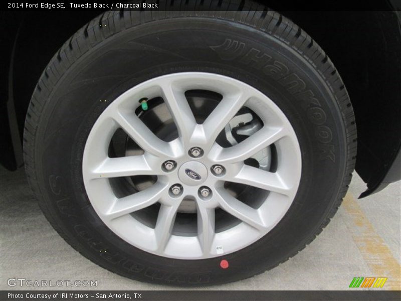 Tuxedo Black / Charcoal Black 2014 Ford Edge SE