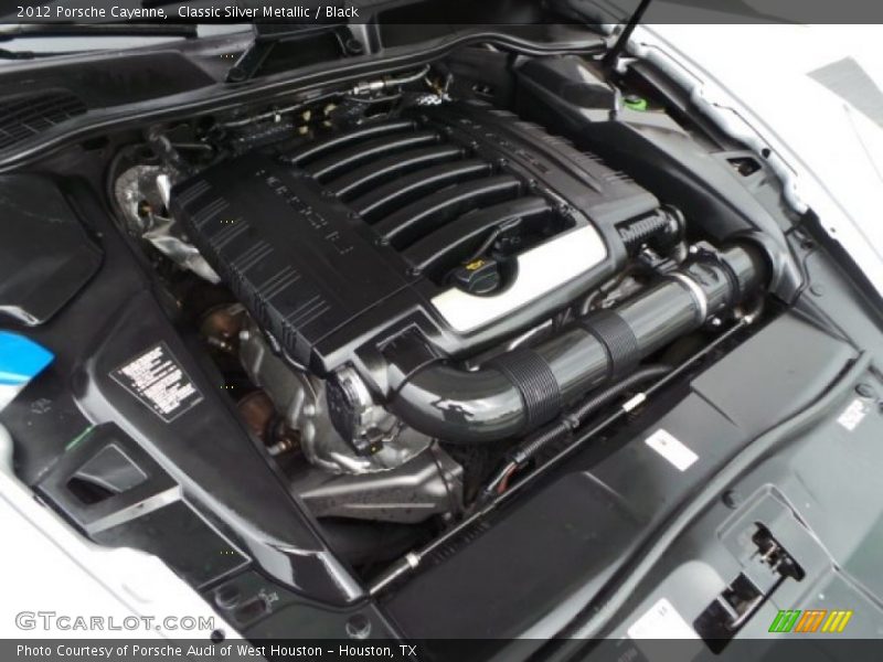 Classic Silver Metallic / Black 2012 Porsche Cayenne