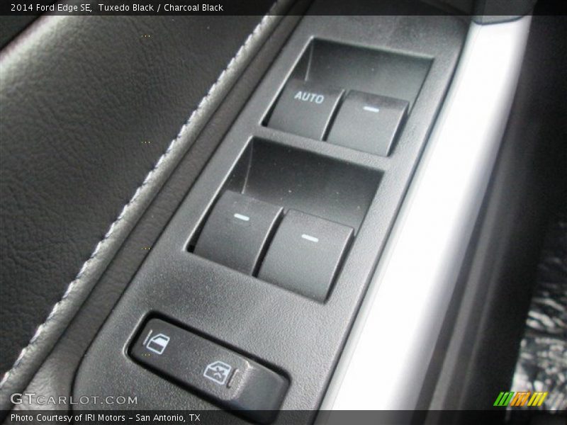 Tuxedo Black / Charcoal Black 2014 Ford Edge SE