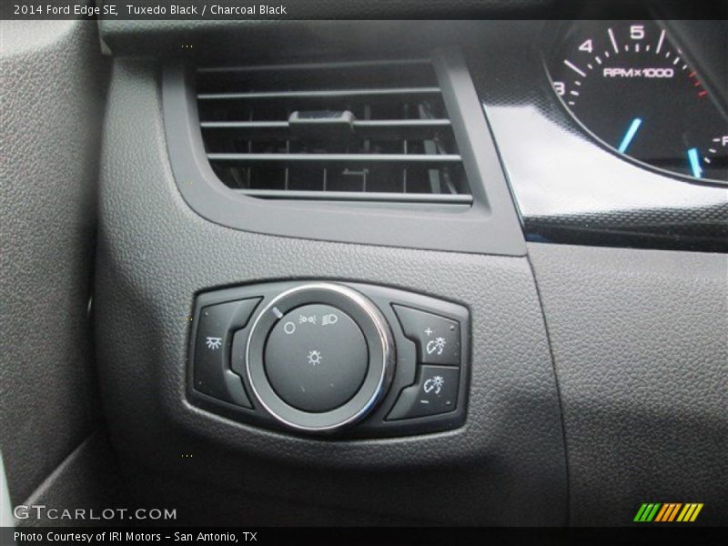 Tuxedo Black / Charcoal Black 2014 Ford Edge SE