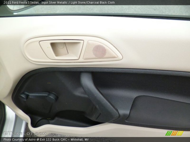 Ingot Silver Metallic / Light Stone/Charcoal Black Cloth 2011 Ford Fiesta S Sedan