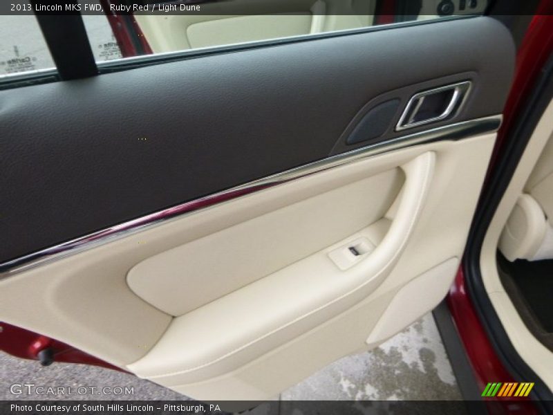Ruby Red / Light Dune 2013 Lincoln MKS FWD