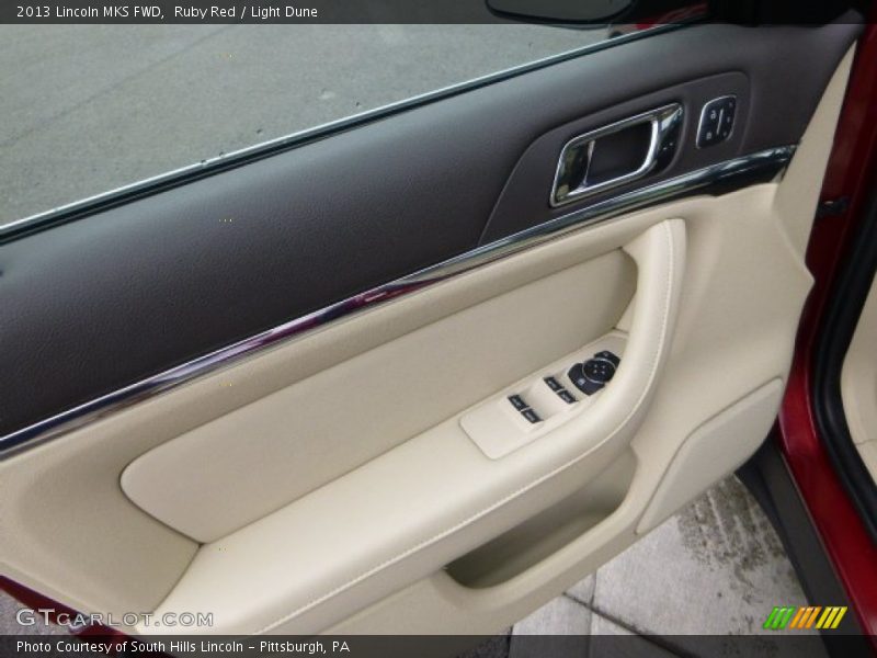 Ruby Red / Light Dune 2013 Lincoln MKS FWD