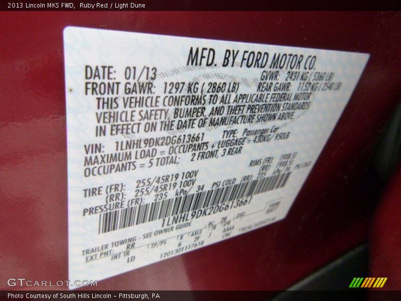 Ruby Red / Light Dune 2013 Lincoln MKS FWD