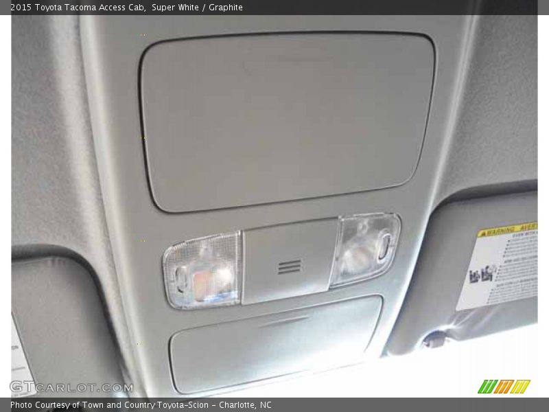 Super White / Graphite 2015 Toyota Tacoma Access Cab