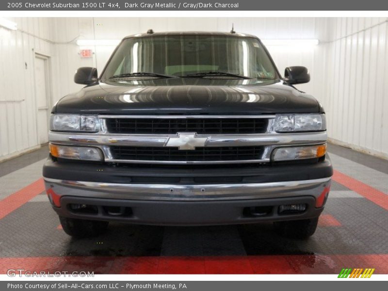 Dark Gray Metallic / Gray/Dark Charcoal 2005 Chevrolet Suburban 1500 LT 4x4