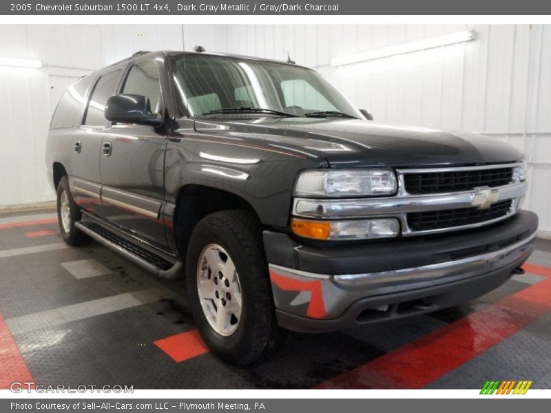 Dark Gray Metallic / Gray/Dark Charcoal 2005 Chevrolet Suburban 1500 LT 4x4